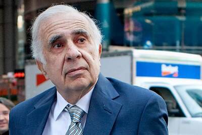 Carl Icahn says the market over the long run will certainly 'hit the wall' because of money printing