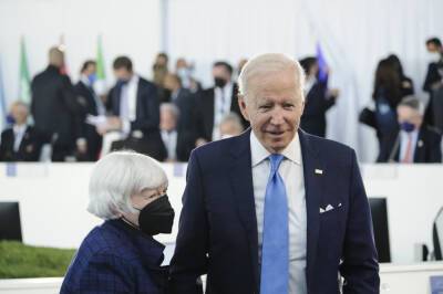 Yellen tells Biden that Fed Chair Powell has done a 'good job' as renomination looms