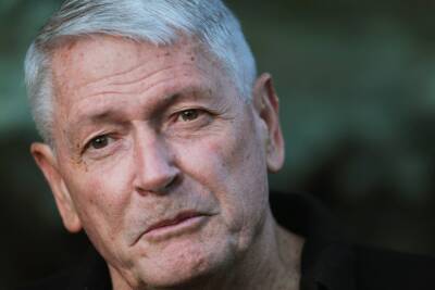 John Malone says there's a misguided 'land rush' in stocks right now akin to late '90s bubble