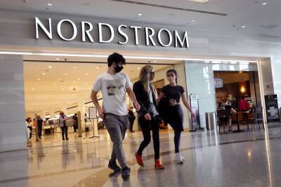 Stocks making the biggest moves after hours: Nordstrom, Gap, VMware, HP and more