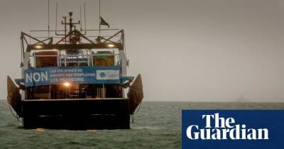 French fishers to block Channel tunnel in Brexit licences row