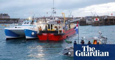 French fishers block boat at Saint-Malo as they launch Brexit protests