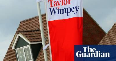Activist investor Elliott takes stake in Taylor Wimpey and demands change