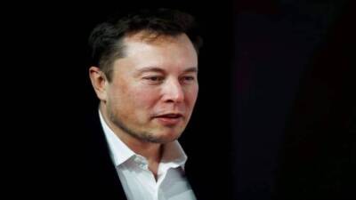Elon Musk reveals who he thinks the mysterious Satoshi Nakamoto is