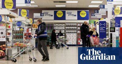 Thousands of salaried Tesco workers forced to take real-terms pay cut