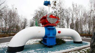 Leak detected in Russia pipeline that supplies Europe with oil