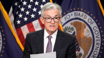 Fed officials expect higher rates to stay in place, meeting minutes show