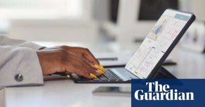 Gender pay gap wider for minority ethnic women, Labour finds
