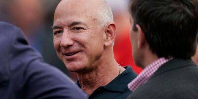 Jeff Bezos Says It’s Time to ‘Batten Down the Hatches’ as Economy Cools