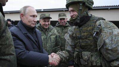 Putin creates new committee to churn out weapons, asks it to think outside the box