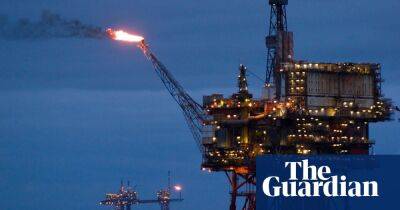 UK offers new North Sea oil and gas licences despite climate concerns