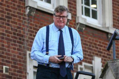 Crispin Odey soft closes flagship hedge fund after major pound and coal wins