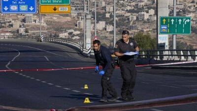 Israel: At least one dead, 14 wounded in explosions at Jerusalem bus stops