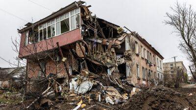 Ukraine war: Kherson 'shelled 258 times in a week'; Pope slams 'Russian cruelty'; and NATO meeting