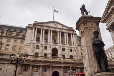 Hedge fund sees further sterling weakness after Bank of England’s record rate hike