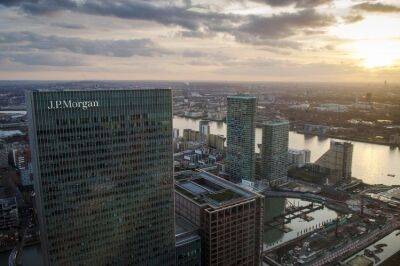 JPMorgan hires Deutsche, UBS and BNP Paribas trio for mid-market push