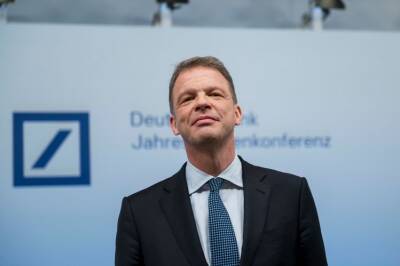 Deutsche Bank hikes bonuses by 14% after bumper year for dealmakers