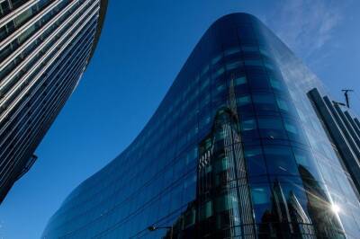Goldman Sachs re-hires senior bond trader after 10 months out