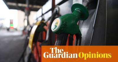 Fuel price cuts in the UK will largely benefit the SUV-driving elite