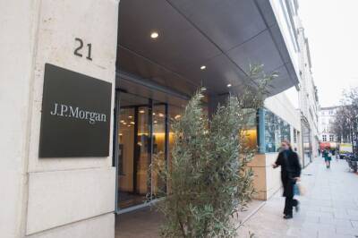 Goldman Sachs, JPMorgan lead the pack on record junior banker pay