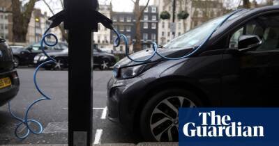 Electric car cost advantage over petrol grows amid energy market turmoil