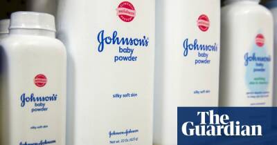 Johnson & Johnson shareholders called on to end talc baby powder sales