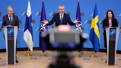 A slow burn: Ukraine war sees Sweden warm to NATO membership