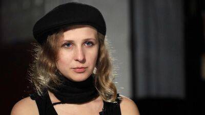 Maria Alyokhina: Pussy Riot member disguises herself as food courier to flee Russia