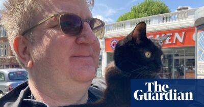 Man sues Sainsbury’s for banning his assistance cat Chloe