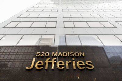 Jefferies calls senior dealmakers to return to the office to mentor ‘abandoned’ juniors
