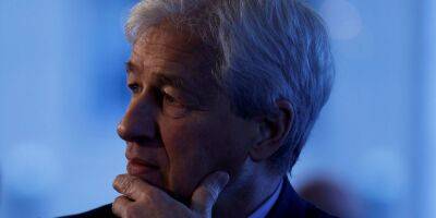 Jamie Dimon Says U.S. Consumers Still Have Six to Nine Months of Spending Power