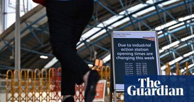 Network Rail boss denies ministers urged it to cap pay offer