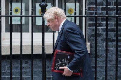 Boris Johnson survives bruising no confidence vote