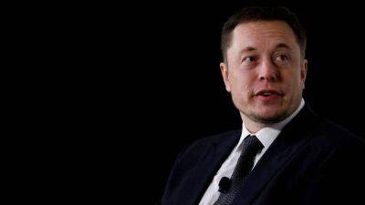 Tesla dumps bitcoin: What experts have to say
