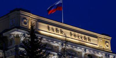 Russia’s Central Bank Slashes Rates, Sees Smaller Hit From Sanctions