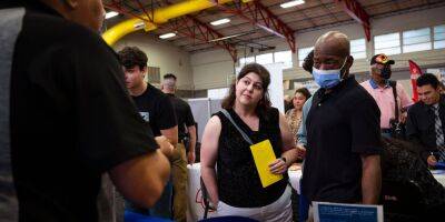 Jobless Claims Hold Near Highest Level of the Year