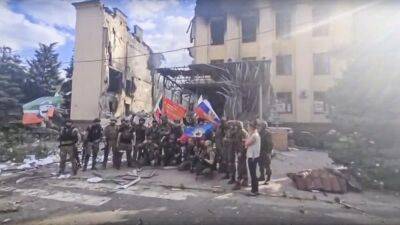Ukraine war: Zelenskyy vows to reclaim lost ground after Russia captures Lysychansk