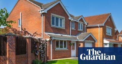 UK house prices drop for first time this year, says Rightmove