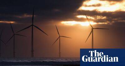 Wind, hydrogen, no demolitions: how next PM can put UK on net zero path