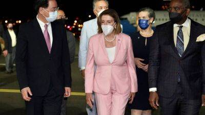 US House Speaker Nancy Pelosi arrives in Taiwan in defiance of Beijing