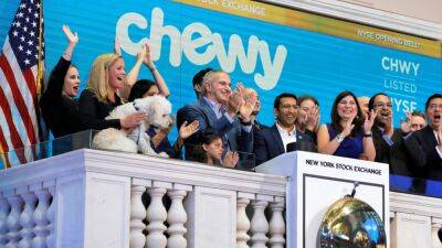 Stocks making the biggest moves after hours: Chewy, HP, CrowdStrike and more