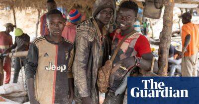 ‘It’s never enough’: the Senegal goldminers surviving from one nugget to the next