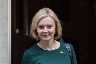 Liz Truss prepares charm offensive to persuade SoftBank into London listing for Arm