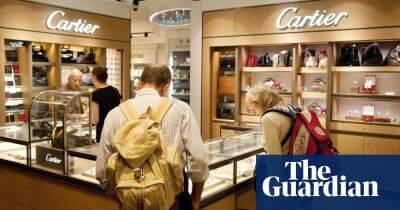 British retailers welcome planned return of VAT-free shopping for tourists