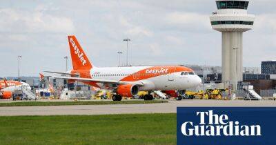 Easyjet to stop offsetting CO2 emissions from December