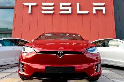 Tesla shorts make $15bn in 2022 as investors dump electric vehicle stocks