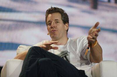 Gemini's Winklevoss Claims Fraud, Calls for Removal of DCG Chief