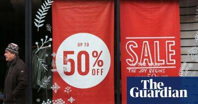 Retail sales in Great Britain rise as shoppers home in on discounts