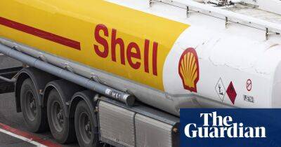 Shell and Vitol accused of prolonging Ukraine war with sanctions ‘loophole’