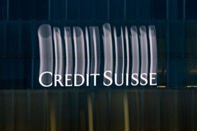 Credit Suisse set to pay bonuses for some dealmakers in three instalments